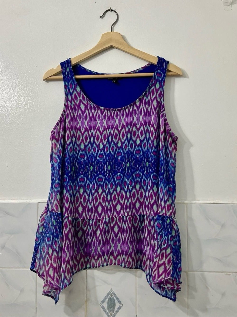 Express Women's M Blue Purple Sleeveless Lined Ruffle Flowy Hem Abstract Top